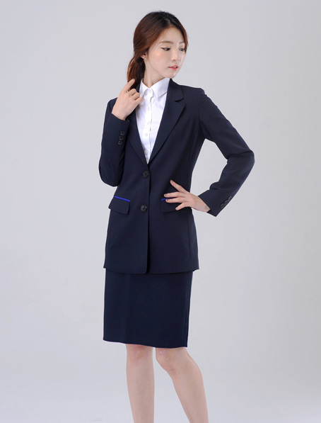 女士正裝職業(yè)裝